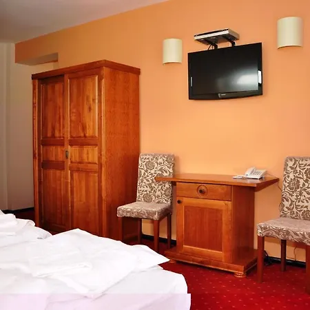 Guest house Margo Lounge & Business 3*